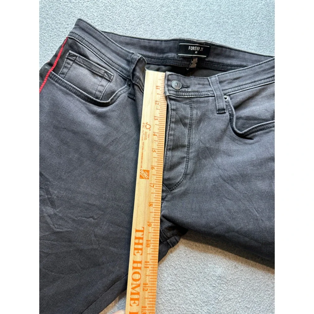 Forever 21 Jeans Mens 34x33 Black Denim Red Star Stripes Button Fly Pants